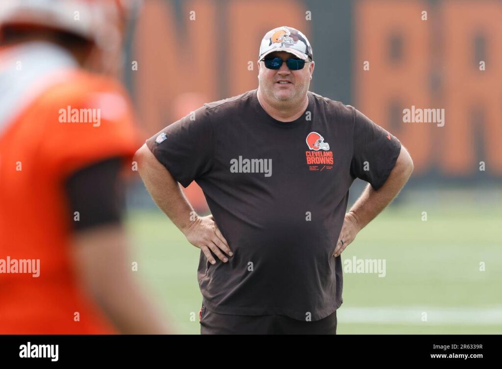 cleveland-browns-offensive-coordinator-alex-van-pelt-watches-a-drill-at-the-nfl-football-teams-practice-facility-tuesday-june-6-2023-in-berea-ohio-ap-photoron-schwane-2R63