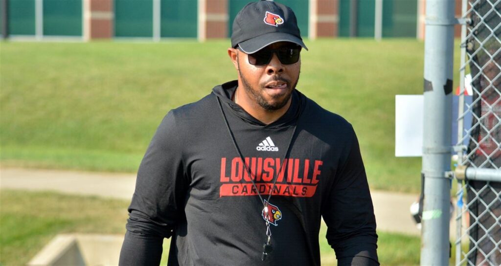 Done Deal: Cincinnati coach De’Rail Sims has taken the job of running backs coach in Vols