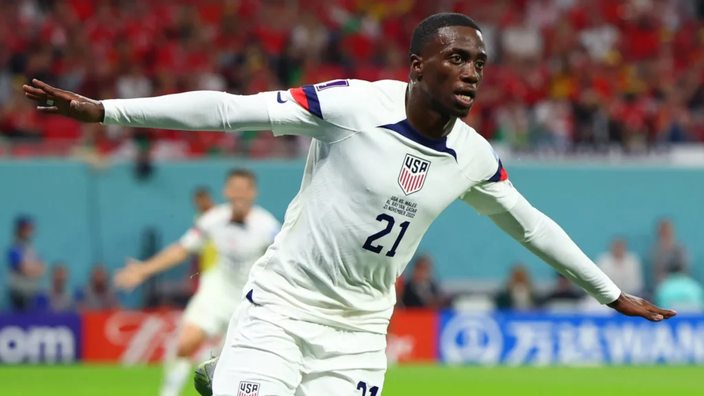 watch-timothy-weah-gives-early-world-cup-lead