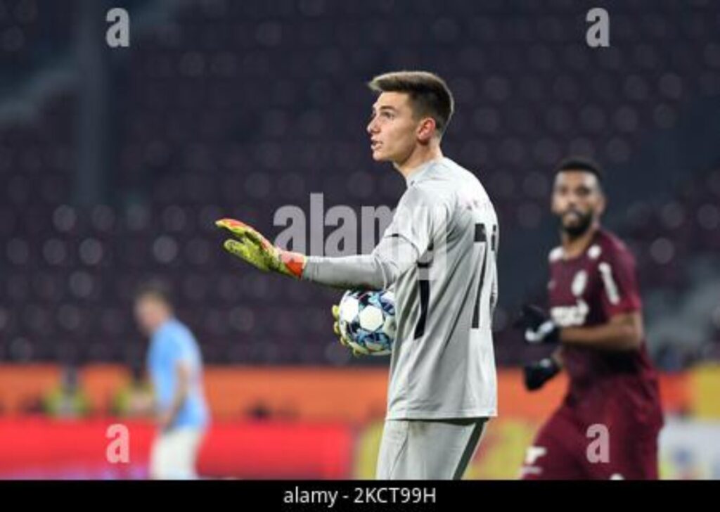 mihai-popa-during-the-romania-liga-1-match-between-cfr-cluj-v-fc-voluntari-in-cluj-napoca-romania-on-november-4-2021-photo-by-flaviu-buboinurphoto-2kct99h (1)