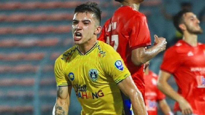 You are currently viewing Wow! Manuel Hidalgo Menggemparkan Sri Pahang FC – Peminat Tidak Percaya Impaknya yang Luar Biasa pada 2025!