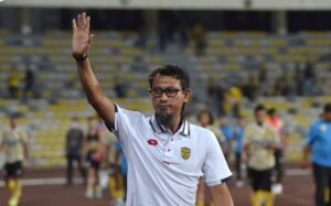 Read more about the article Jurulatih Perak FC, Yusri Che Lah, menolak tawaran kontrak baharu dengan Perak FC.. Lihat sebabnya.