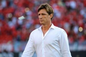 Read more about the article Facundo Sava, el entrenador del Club Atlético Tucumán, dejó el club de manera impactante, dejando a los aficionados y jugadores en tristeza… leer más.