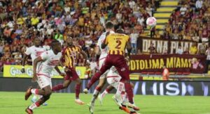 Read more about the article Última hora: Independiente Santa FC ha llegado a un acuerdo con Deportes Tolima por un defensor sensacional.