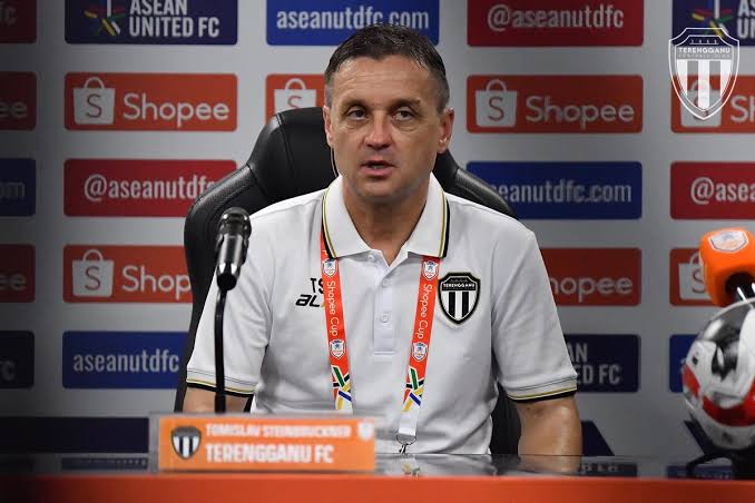 Read more about the article Pengumuman: Tomislav Steinbrückner secara rasmi telah dilantik sebagai ketua jurulatih Terengganu FC selepas…