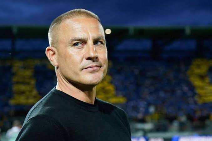 Read more about the article Čestitamo! Trener GNK Dinamo Zagreb, Fabio Cannavaro, nagrađen je privatnim avionom nakon što je priznat kao najbolji trener u Jugoslaviji.