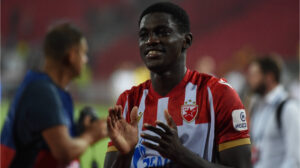 Read more about the article **”Nasser Djiga šokirao navijače Crvene zvezde – Od uspona do najboljeg igrača kluba……