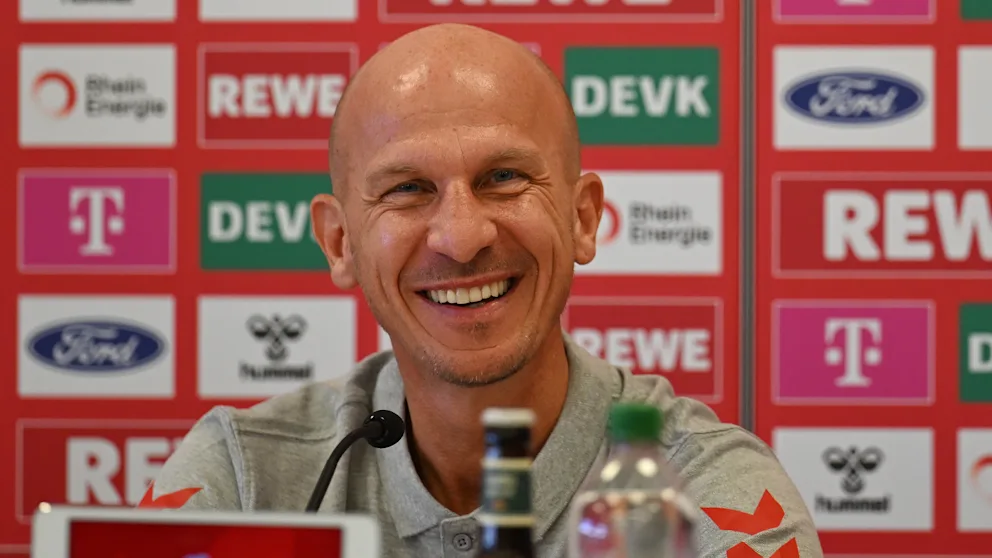 Read more about the article FC Köln-Trainer: “Lasst die Fans uns zustimmen, damit wir mehr Feuerkraft geben und die guten Nachrichten teilen können!”