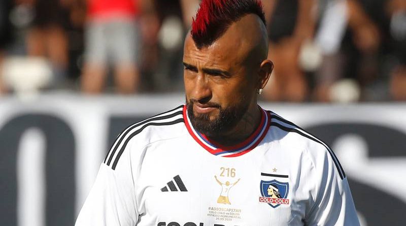 Read more about the article Noticia desgarradora: El futbolista chileno Arturo Vidal rescindió su contrato con Colo Colo más temprano hoy después de…