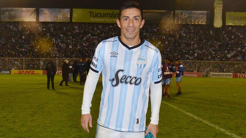 You are currently viewing Buenas noticias: El capitán y estrella de Atlético Tucumán, Guillermo Acosta, renovó oficialmente su contrato con el club, firmando por otro año…