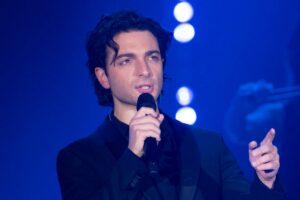 Read more about the article Notizia romantica: Gianluca Ginoble ha dedicato il suo premio alla sua fidanzata oggi dopo…