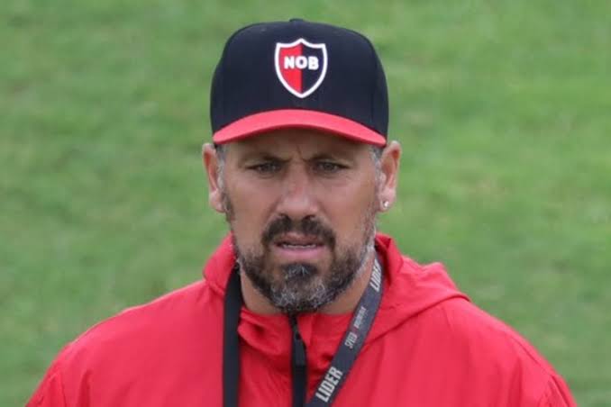 You are currently viewing Con gran tristeza anunciamos que el entrenador de Club Atlético Newell’s Old Boys Cristian Fabbiani ha rescindido su contrato con el club y ha firmado un acuerdo por tres años.