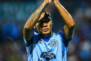 Read more about the article Es oficial: Bryan Reyna ha firmado un contrato de cuatro años con Independiente Santa Fe tras su etapa anterior.