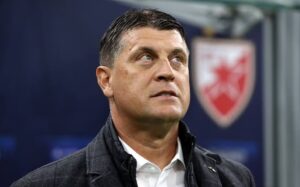 Read more about the article Trener Crvene zvezde, Vladan Milojević, oštro je kritikovao sudiju nakon što je njegov tim sinoć poražen od AC Milana rezultatom 2-1 u Ligi šampiona….