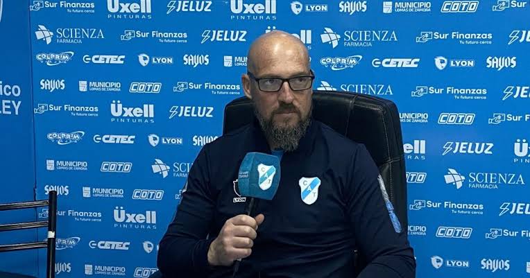 You are currently viewing Con gran tristeza anunciamos que el entrenador de Club Atlético Temperley Alejandro Orfila ha rescindido su contrato con el club y ha firmado un acuerdo por tres años