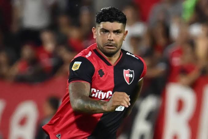 You are currently viewing Con gran tristeza anunciamos que el jugador de Club Atlético Newell’s Old Boys Éver Banega ha rescindido su contrato con el club y ha firmado un acuerdo por tres años.