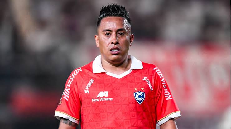 Read more about the article ¡Qué lamentable! Christian Cueva ha decidido irse, rescindiendo su contrato con Club Cienciano debido a…