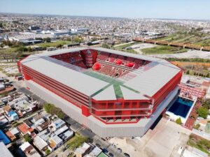 Read more about the article El Club Atlético Independiente presenta un ambicioso plan de reconstrucción del estadio valorado en 100 millones de libras.