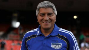 Read more about the article Octavio Zambrano exentrenador del Deportivo Pereira está de regreso y ha anunciado su retorno con un nuevo contrato de cuatro años.