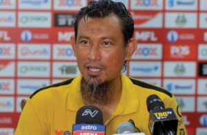 Read more about the article TERKINI: Ketua jurulatih Perak FC, Yusri Che Lah, memperkenalkan dua penyerang utama sebagai pengganti pemain utama yang cedera dalam kemalangan jalan raya.