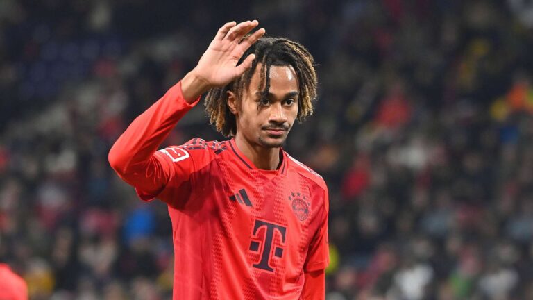 Was für ein Abschied: Jonah Kusi-Asare verlässt den FC Bayern kurz vor Transferschluss per Leihe