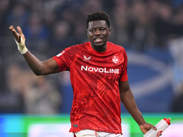 Schlechte Nachrichten beim 1. FC Köln: Ragnar Ache in der Vorbereitung schwer traumatisiert