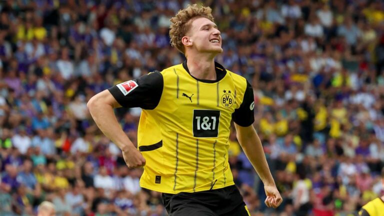Großartige Neuigkeiten: Elias Benkara in den Profikader von Borussia Dortmund befördert nach beeindruckenden Auftritten in der Vorbereitung