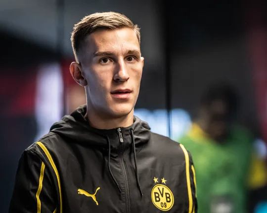 Ungeahnte Neuigkeiten: Nico Schlotterbeck könnte Borussia Dortmund wegen umstrittenem Gehaltsstreit verlassen